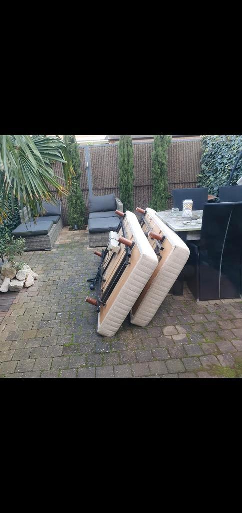 2 Pullman boxsprings Eletrisch verstelbaar. GRATIS AFHALEN.
