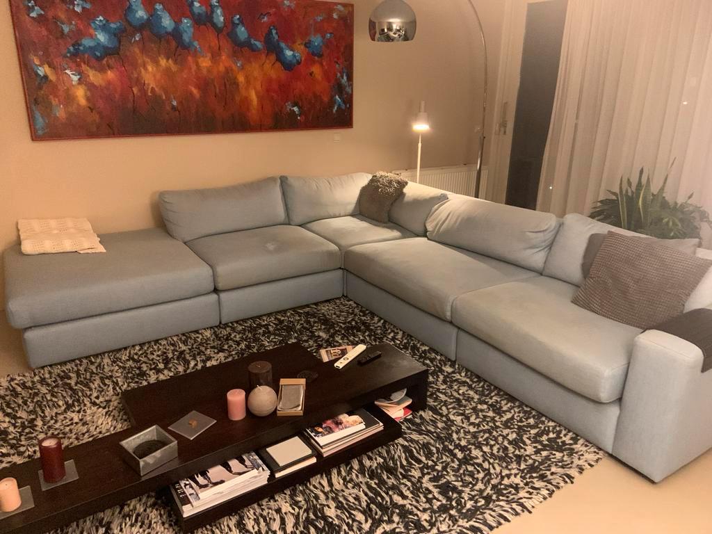 Lichtblauwe loungebank - 325x300cm