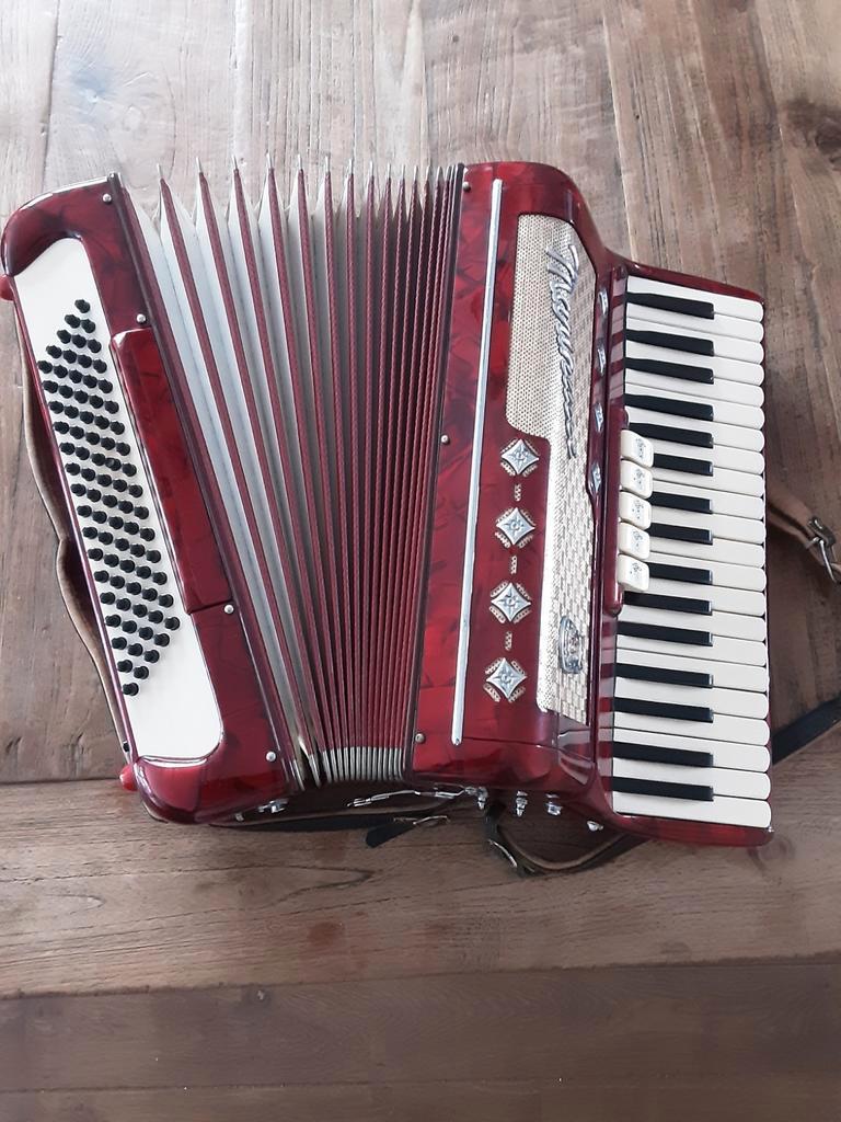 Gratis muziekinstrumenten gezocht.