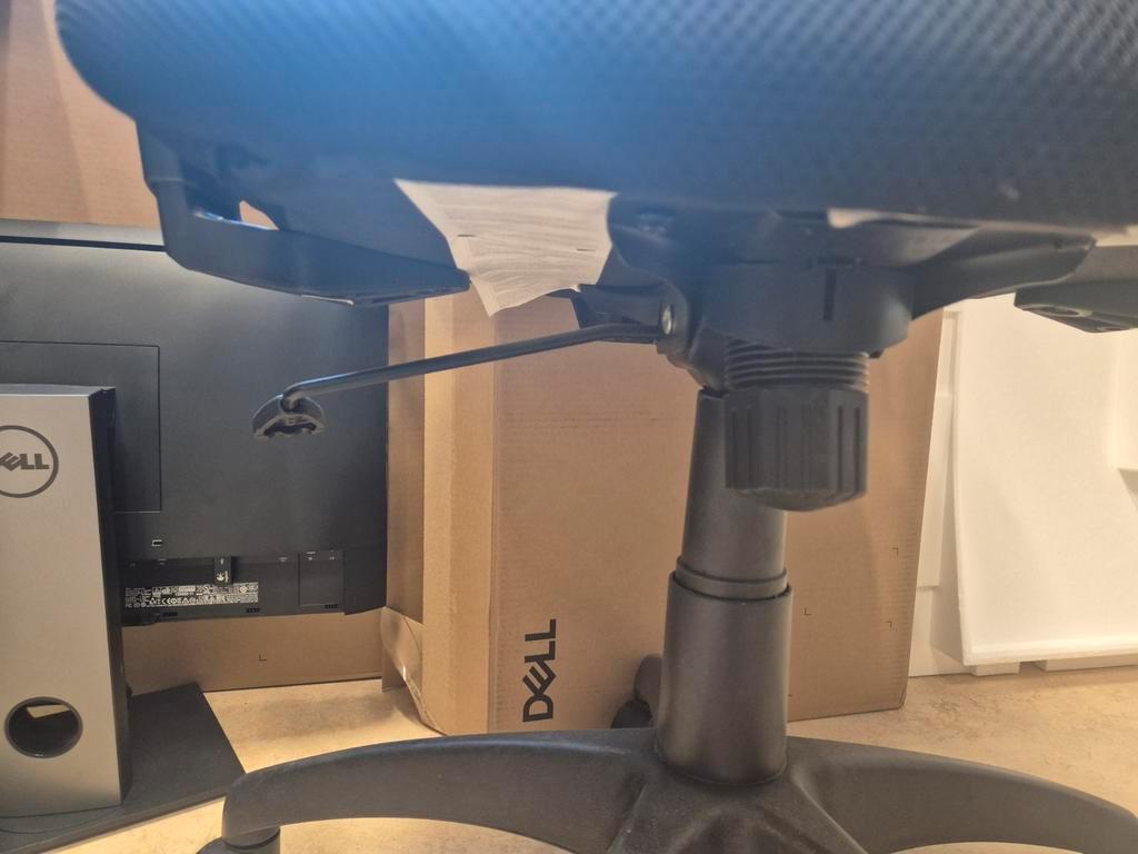 Bureaustoel gratis af te halen in ZOETERMEER!