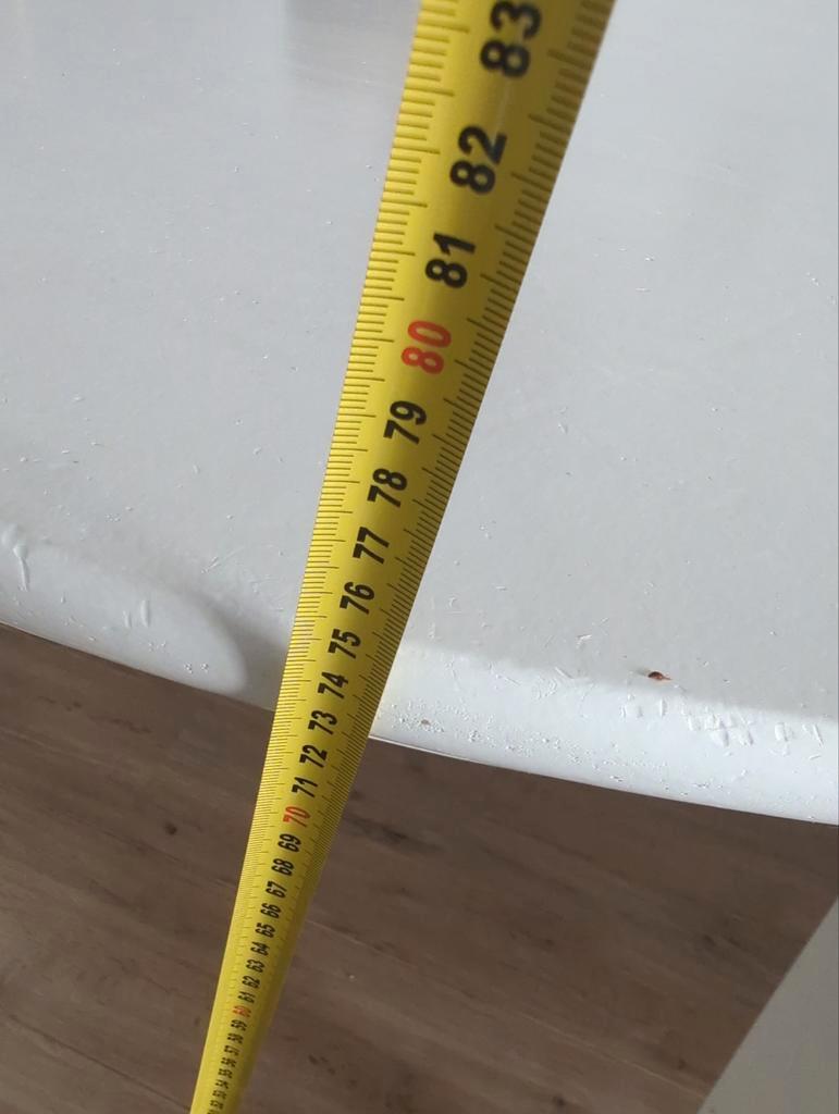 Ronde witte eettafel