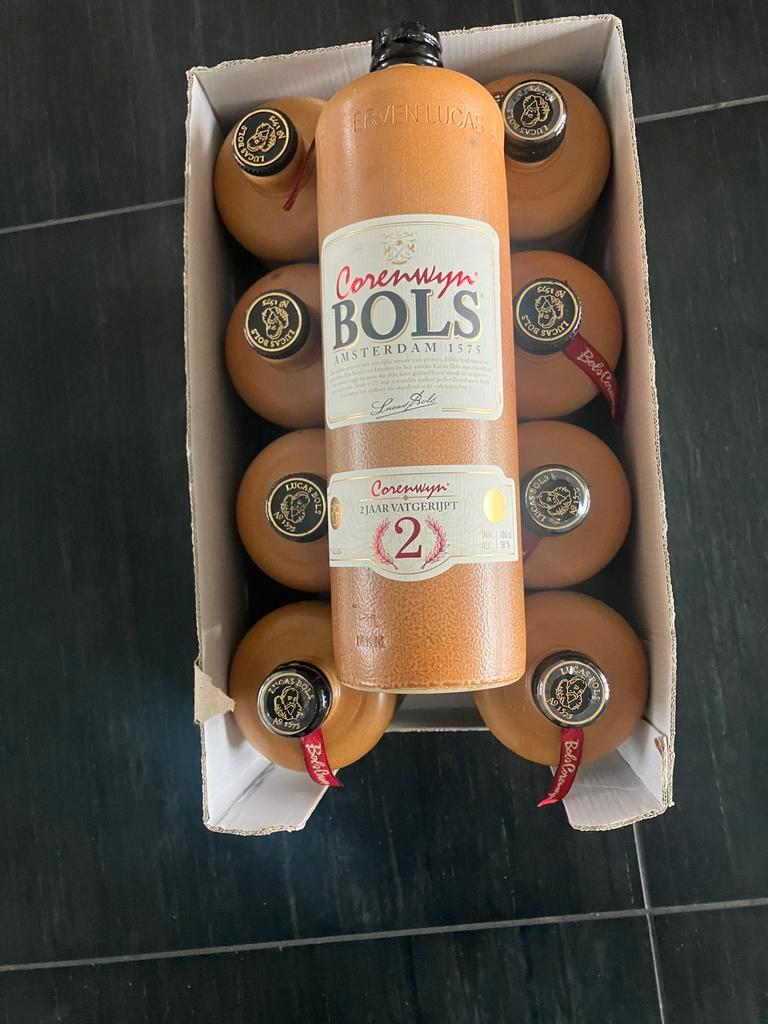 Mooie stenen kruiken