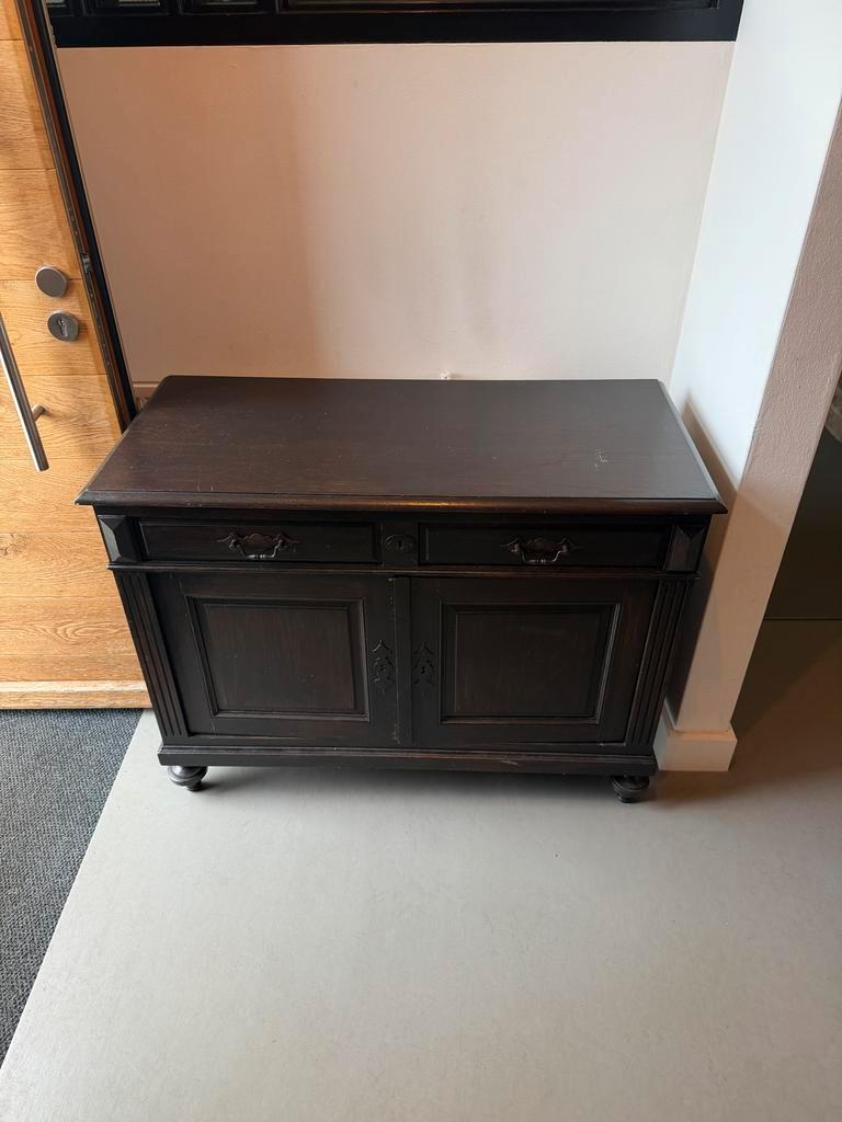 Houten dressoir kastje