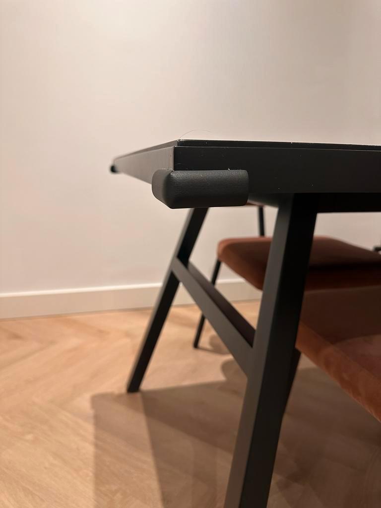 Eettafel (gratis ophalen 18.00 uur)