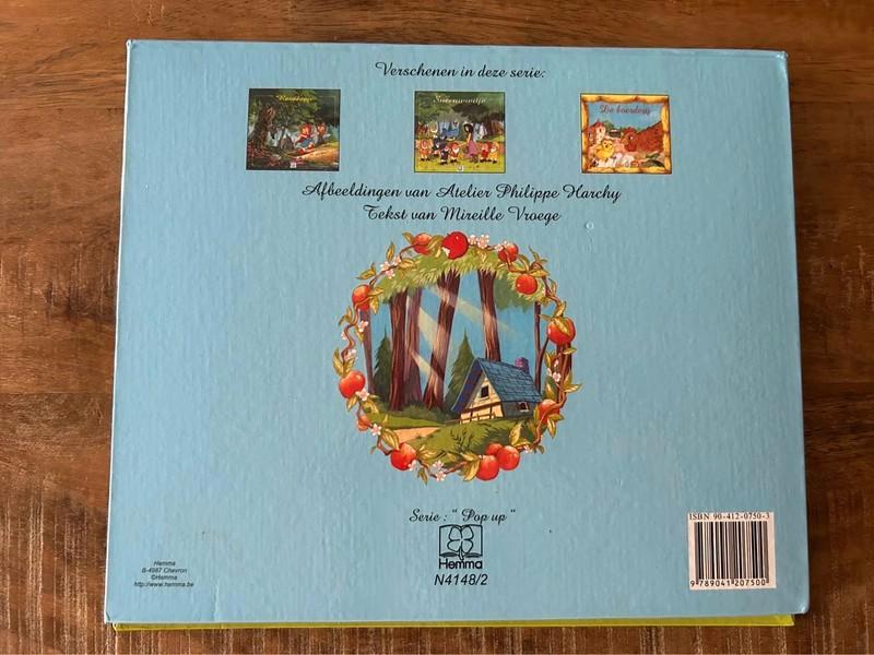 Sneeuwwitje pop up boek - Hemma