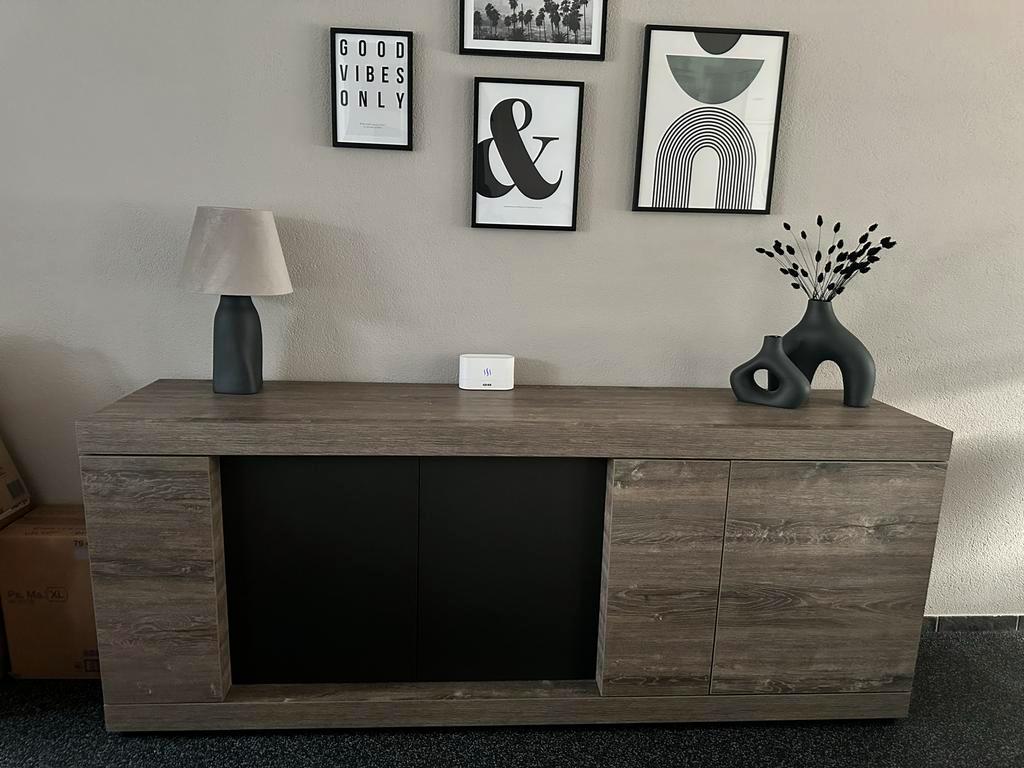 Moderne dressoirkast in houtlook - 219cm breed