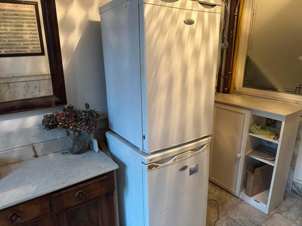 Gratis 2 Koelkasten - Snel Ophalen in Amsterdam