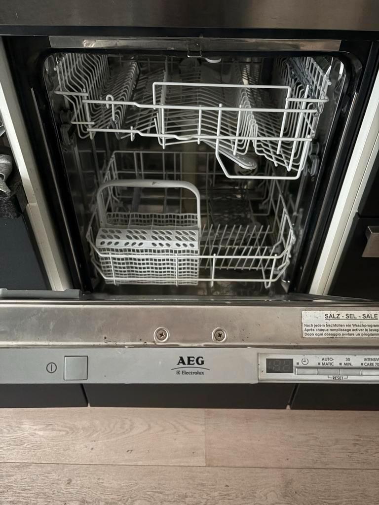 Gratis ophalen: AEG F64570VI Inbouw Vaatwasser (Defect)