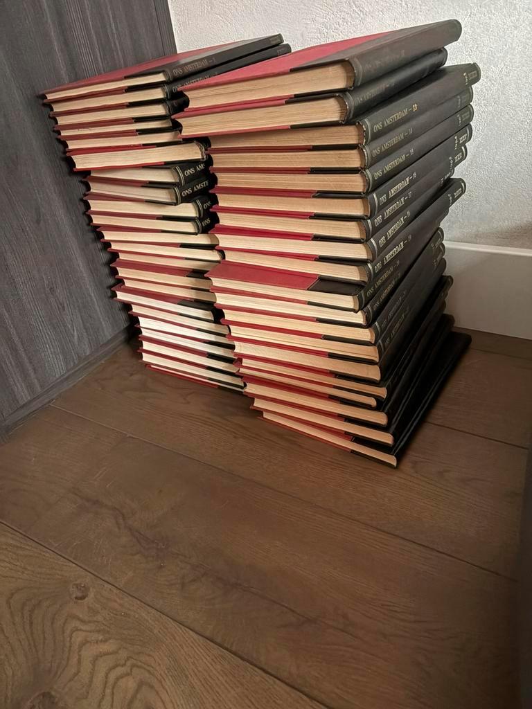 Ons Amsterdam ingebonden jaartallen