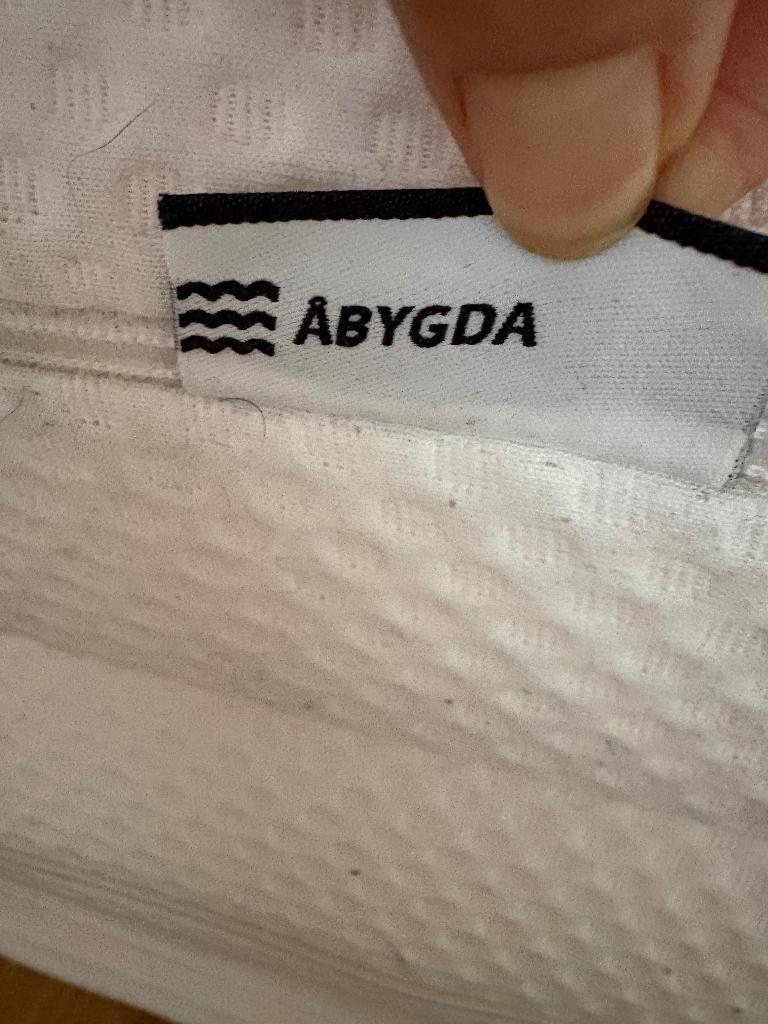 Gratis af te halen 2 IKEA matrassen