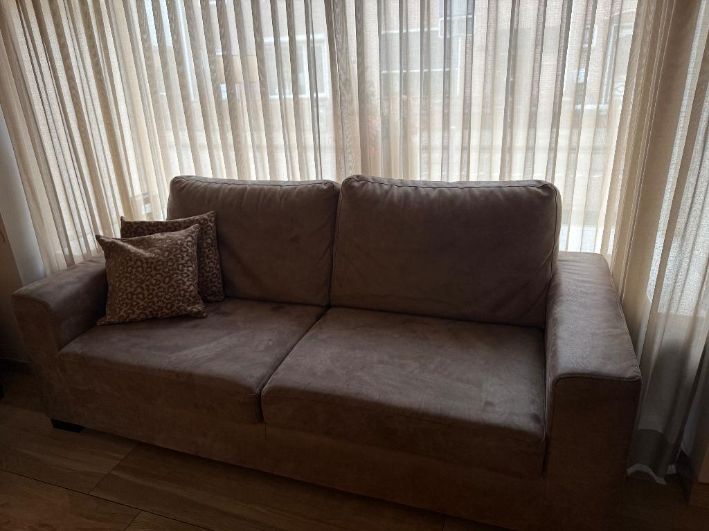 2 zits en 3 zits bank nog heel netjes