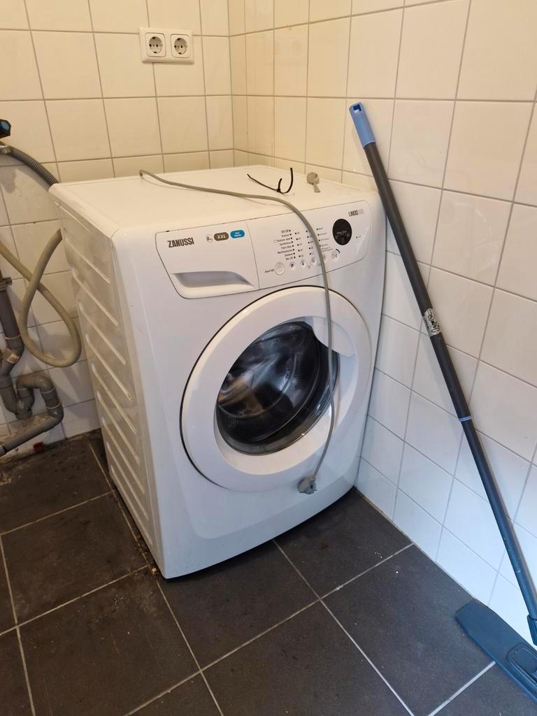 Wasmachine - Werkt, maar beweegt