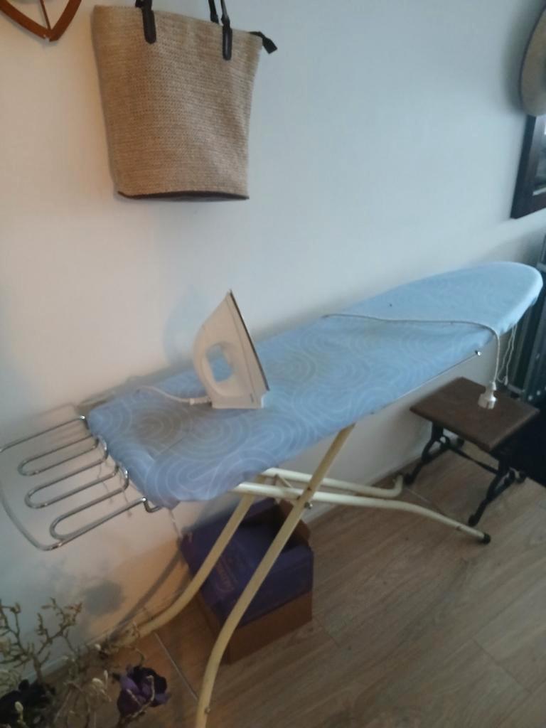 Strijkplank en strijkijzer gratis