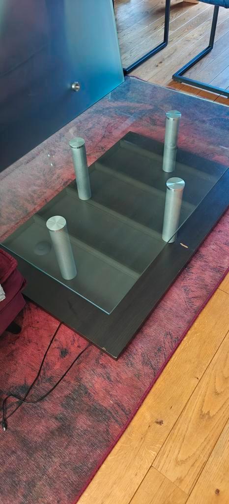 salontafel met glazen blad