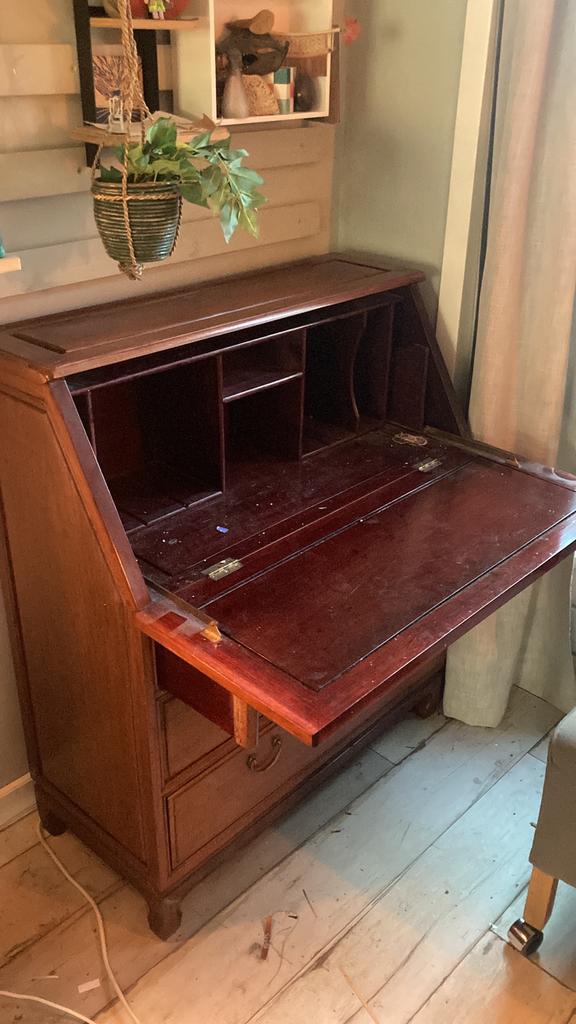 Gratis af te halen, prachtige stevige secretaire