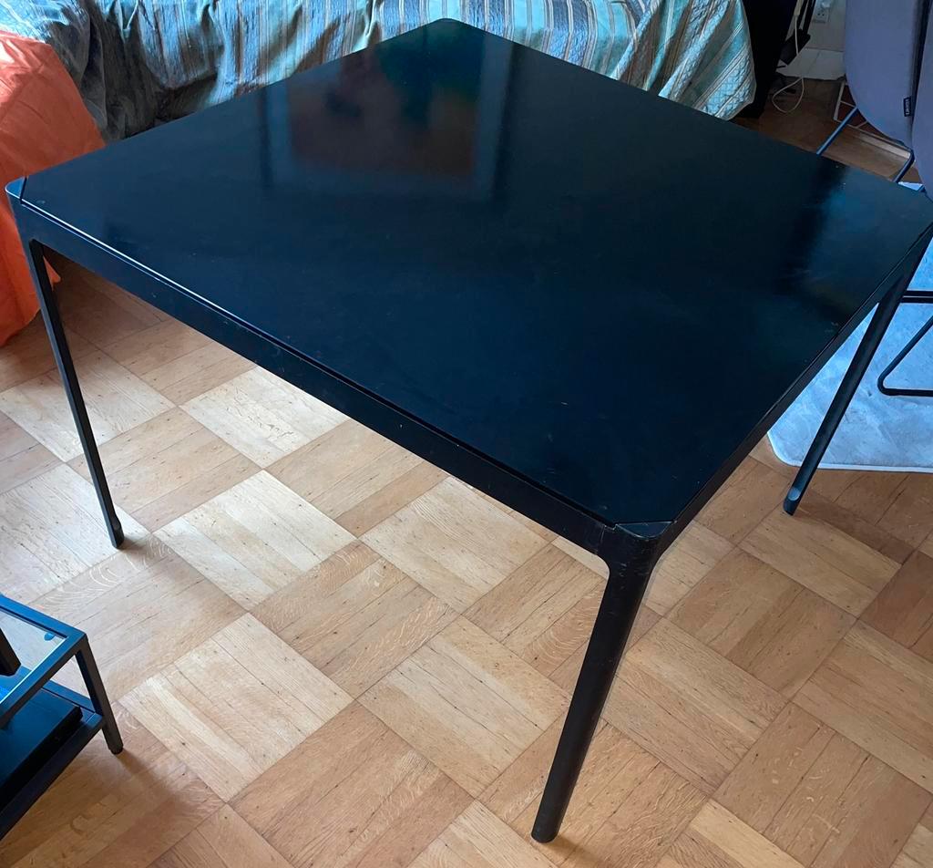 IKEA dinertafel eettafel tafel zwarte 110x110x73,5 hardglas