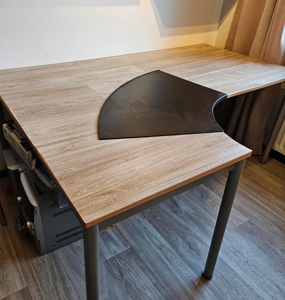 GRATIS L vorm hoekbureau.