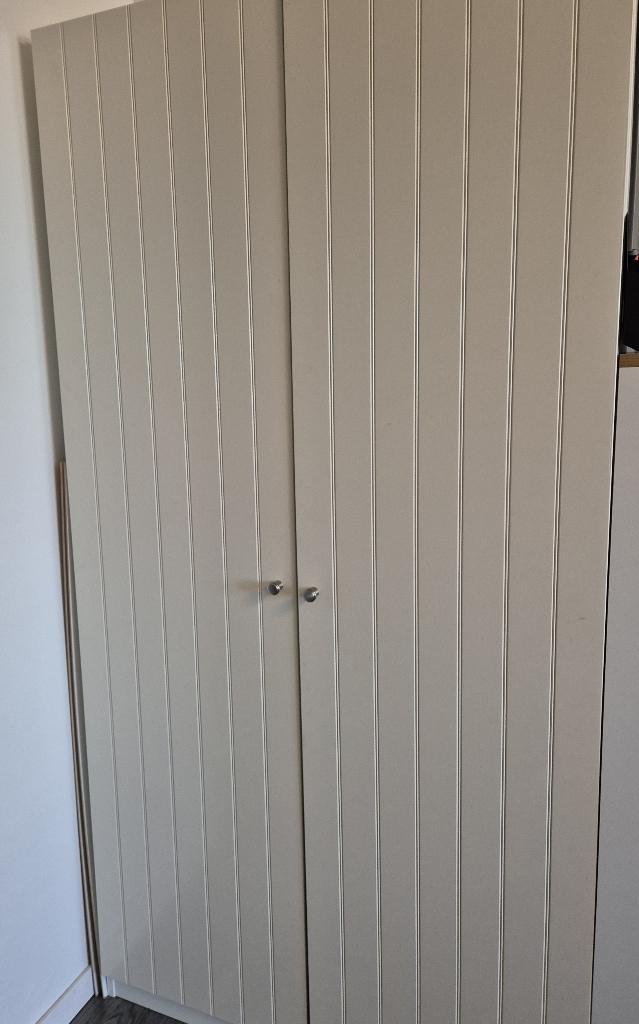 IKEA kast wit, gratis