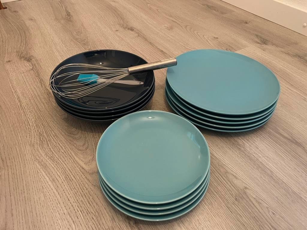 All free (gratis) - student only!!