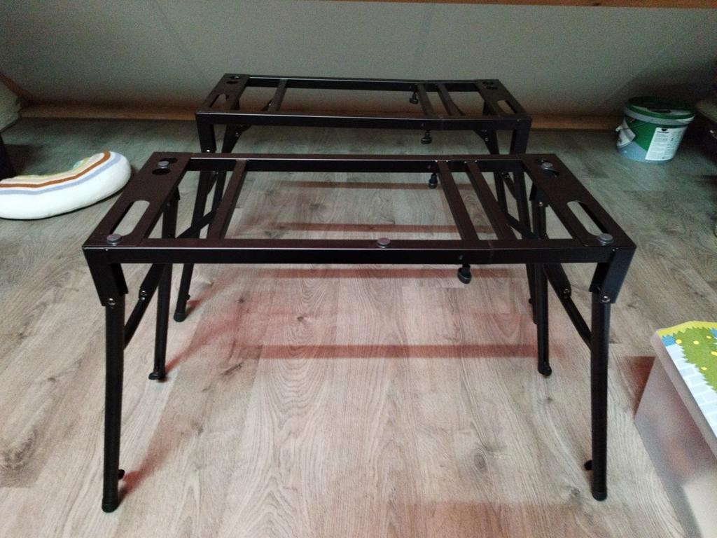 GRATIS 2 x stagg keyboardstandaard