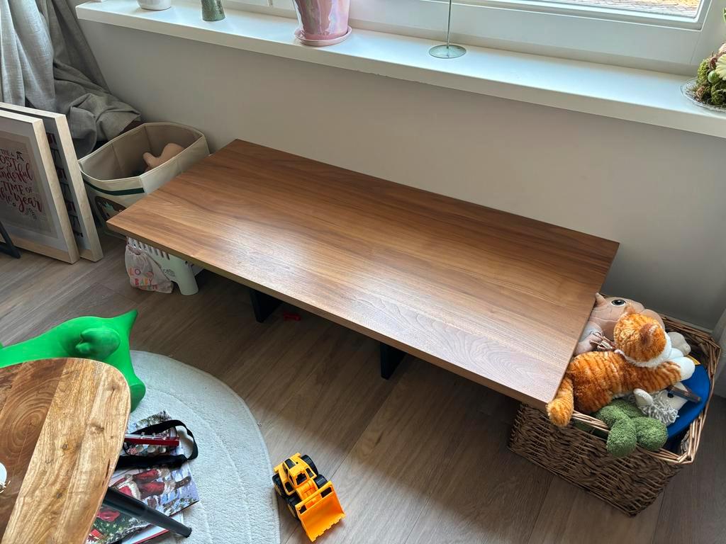Gratis Eikenhouten Salontafel