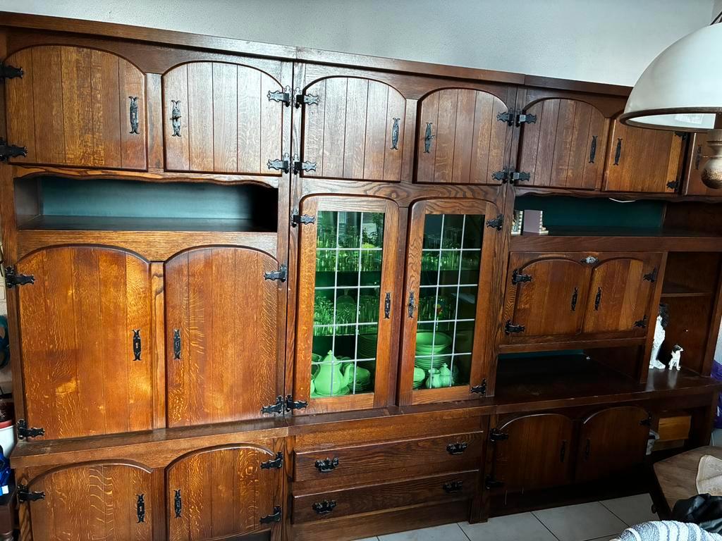 Massief eiken wandmeubel