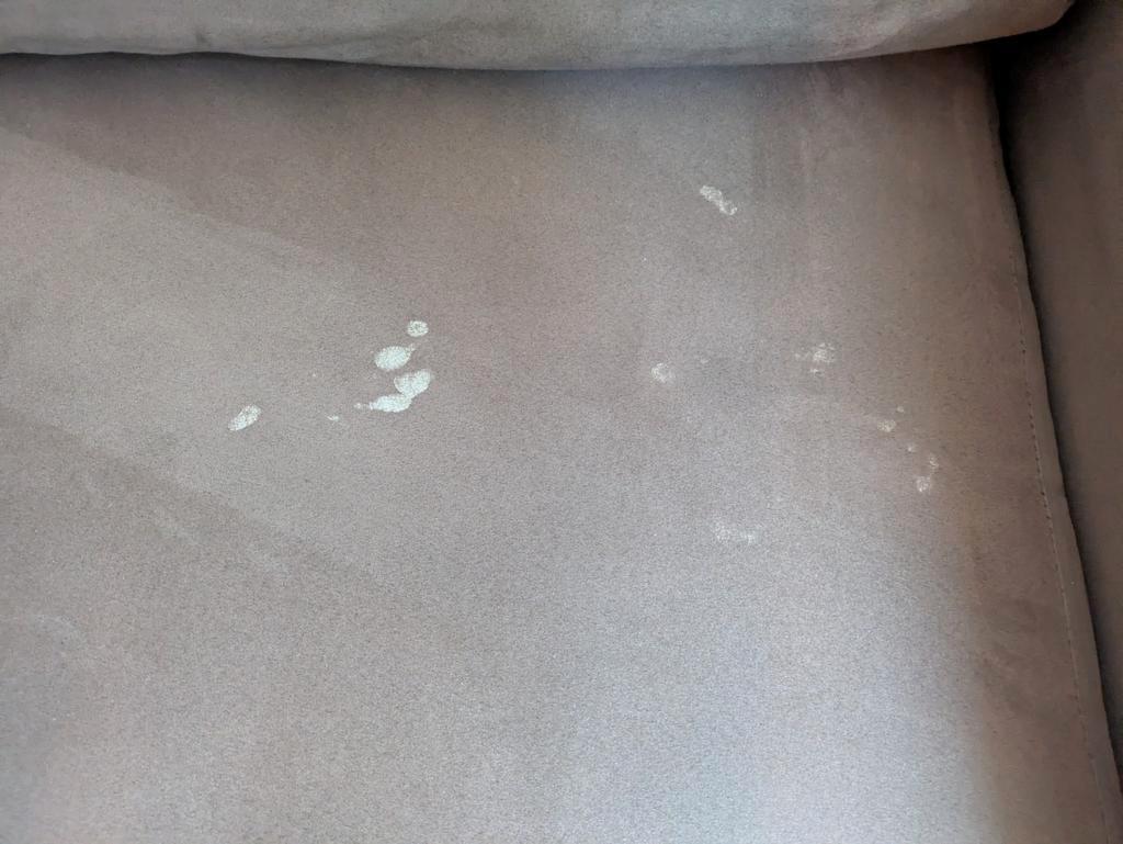 Gratis comfortabele bruine hoekbank!