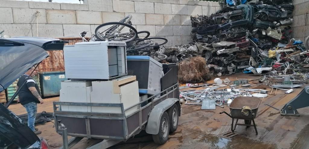 Gratis en snel haal ik al u oud ijzer en metalen op