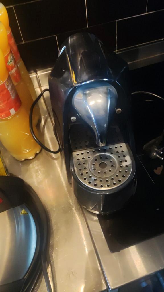 Cups koffie machine. Werking onbekend