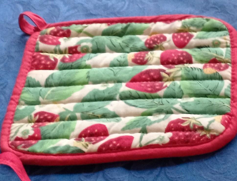 GRATIS Schort en pannenlappen.. . OPHALEN