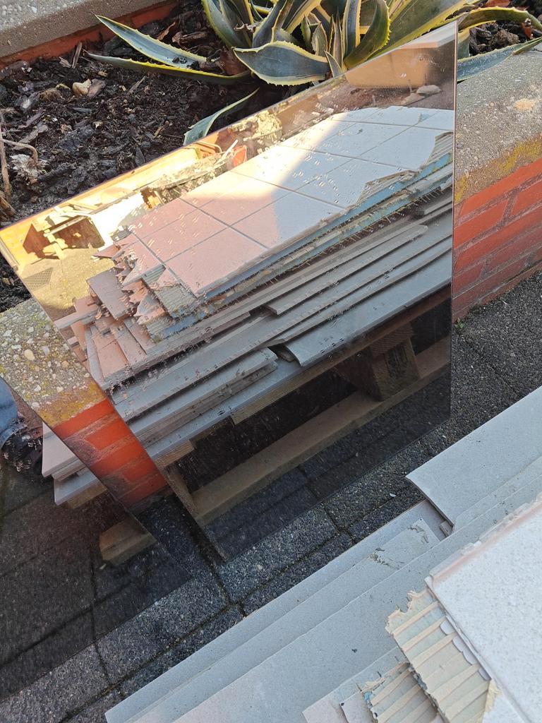 Oude spiegel voor project