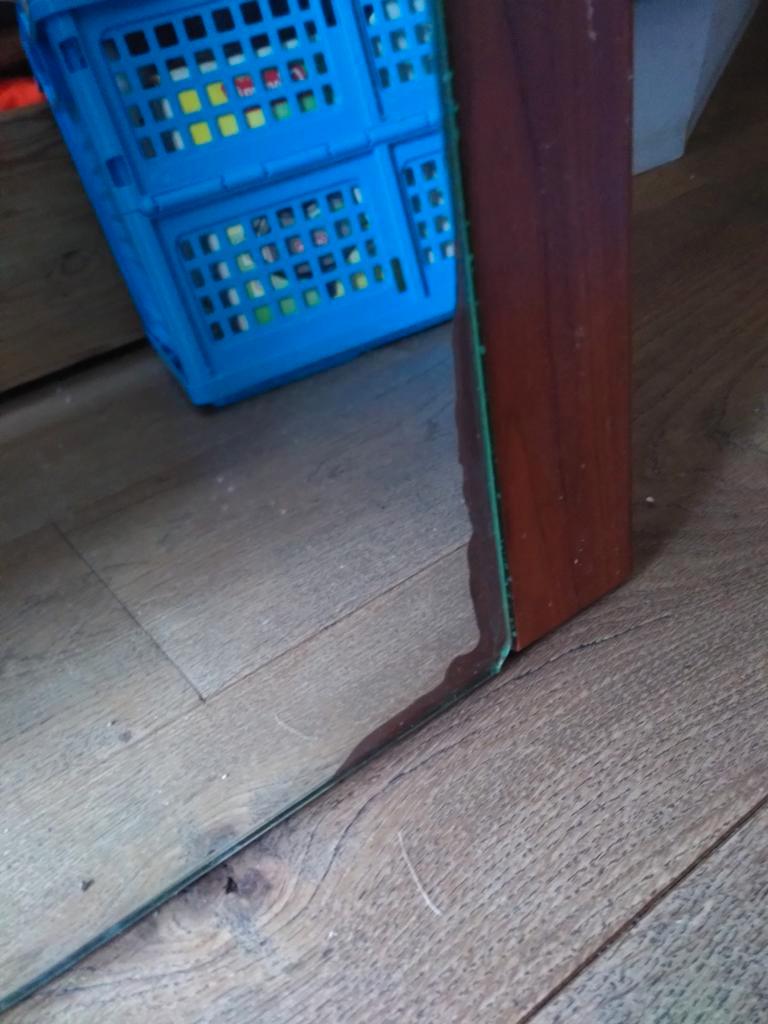 Spiegel met verlichting Gratis