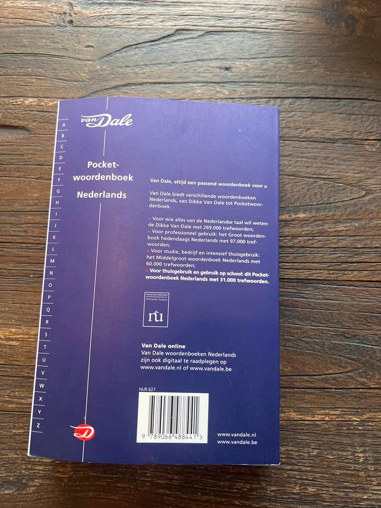 Van Dale Pocketwoordenboek Nederlands