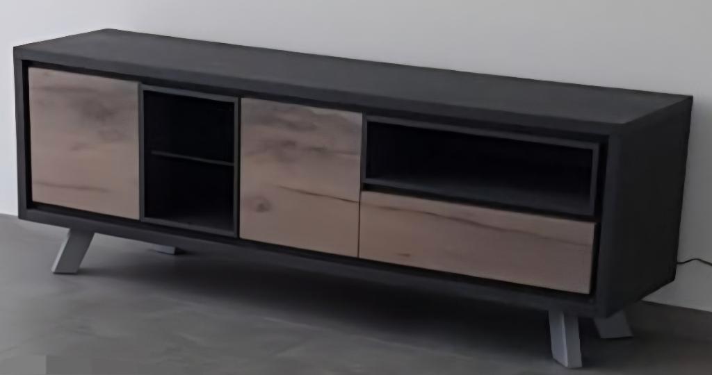 Moet nu weg: Tv-meubel