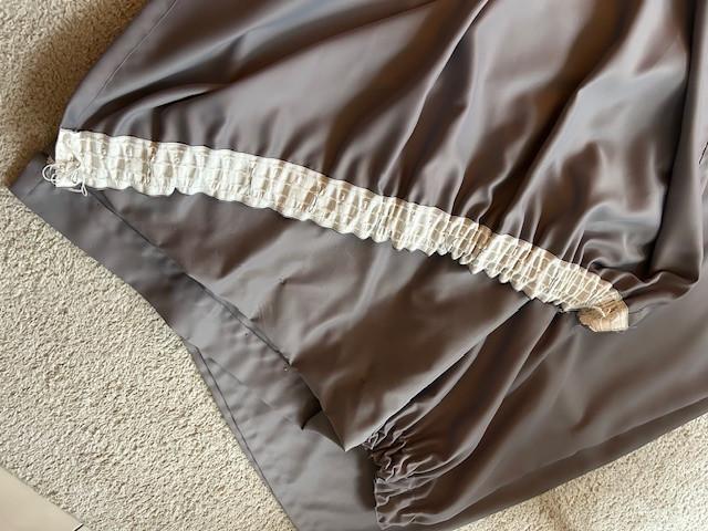 2 grijze kamerhoge gordijnen, gratis