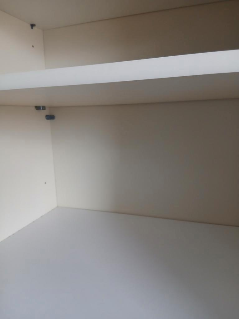 Kast direct af te halen 215 bij 225 bij 56 weg is pech!