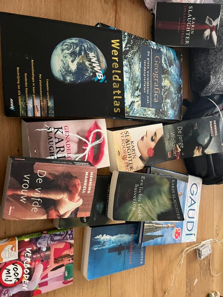 Gratis ophalen. Boeken en dergelijke