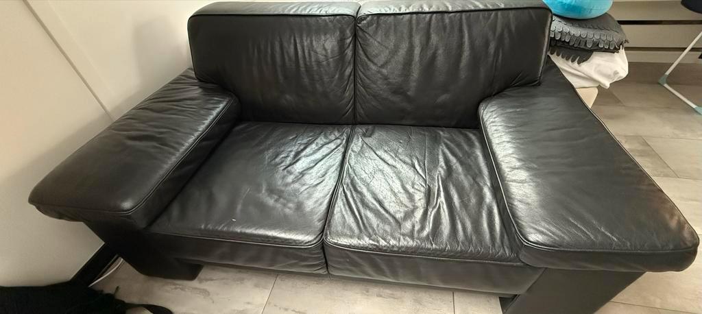 Gratis zwarte tweezitsbank - Hoofddorp