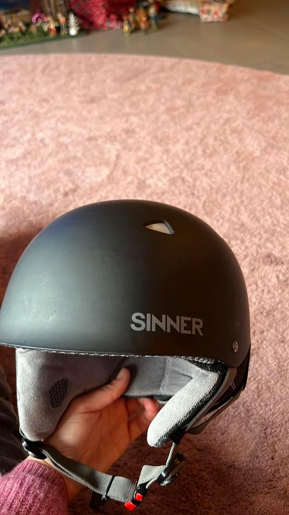Sinner helm XS gratis