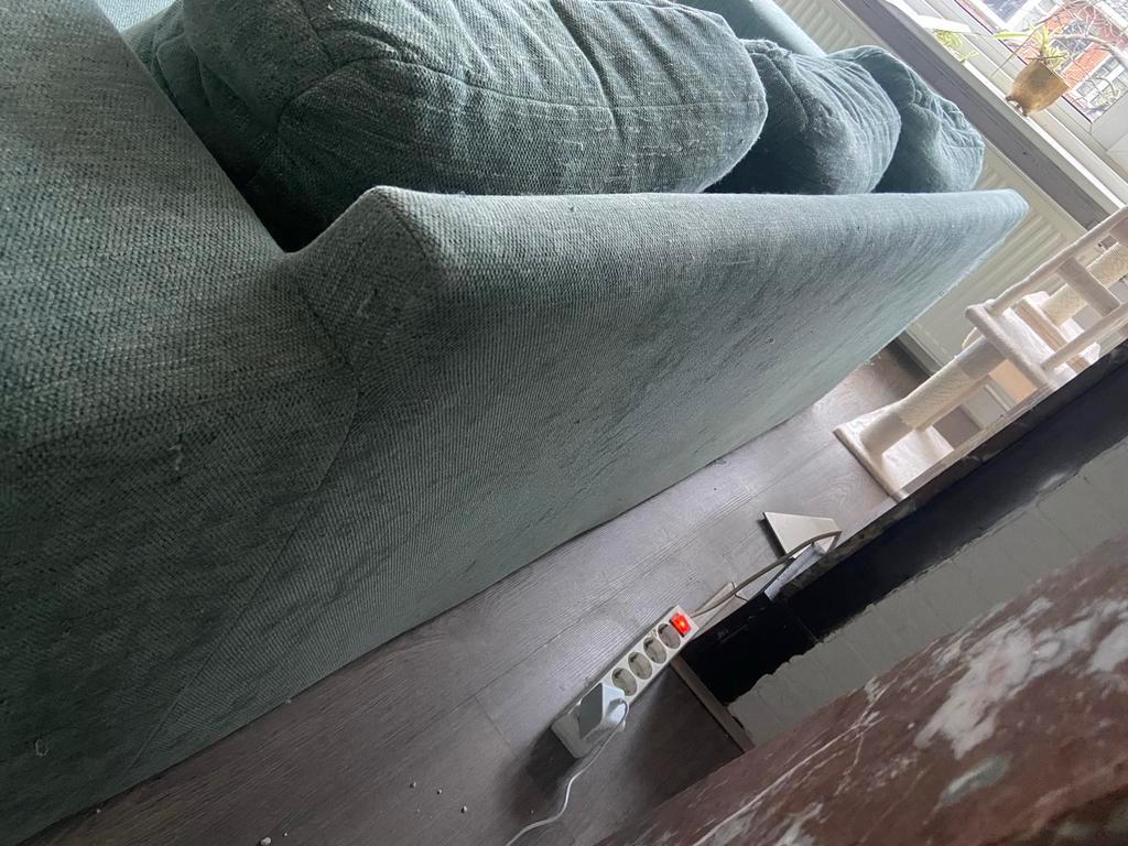 Blauwe hoekbank gratis af te halen