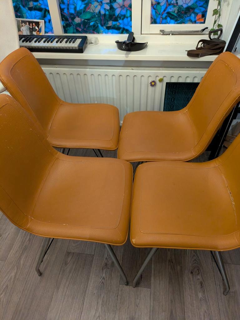 Gratis Oranje Stoelen