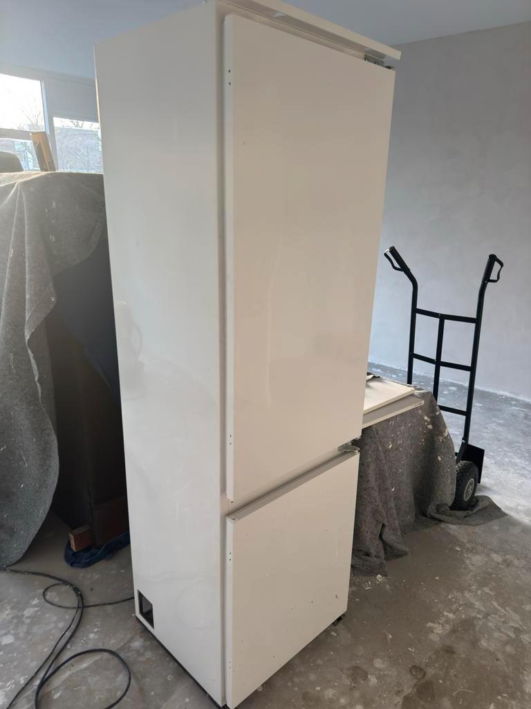 Whirlpool CB304W Inbouw Koel-Vriescombinatie