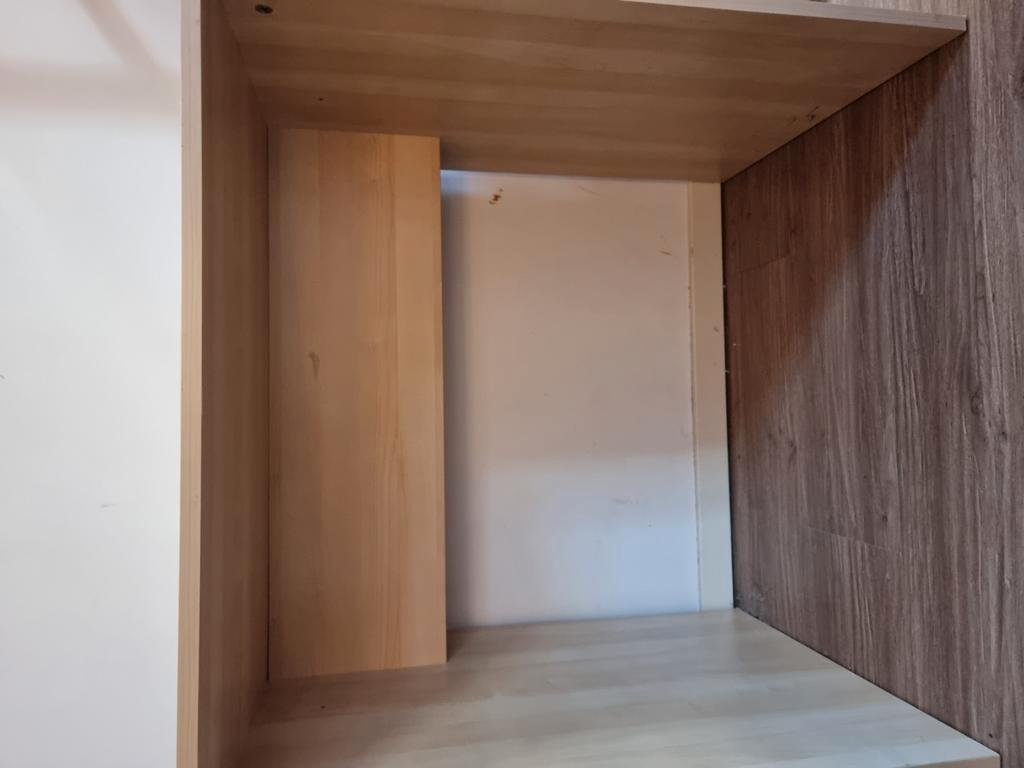 Gratis op te halen klein bureau