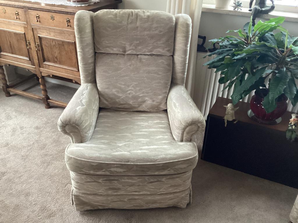 2 Fauteuils hoog model en laag model