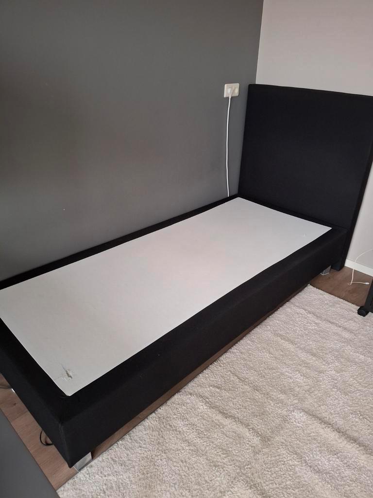 Eenpersoonsbed met matras