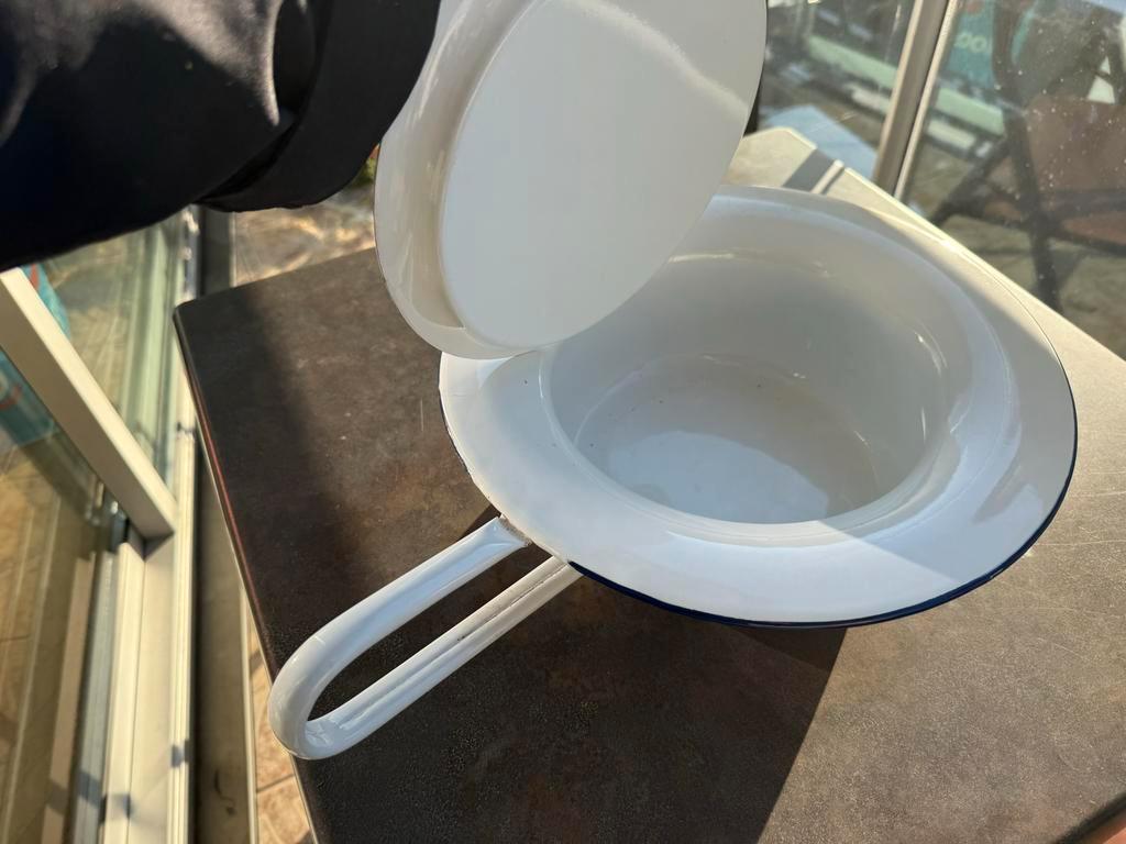 Emaille po met deksel