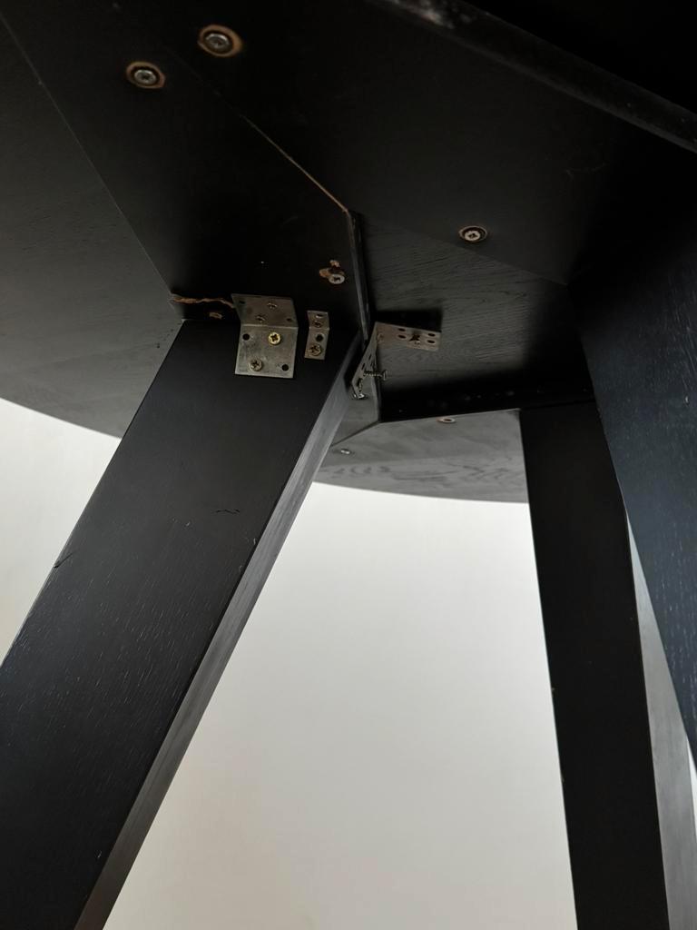 WOOOD eettafel zwart rond GRATIS