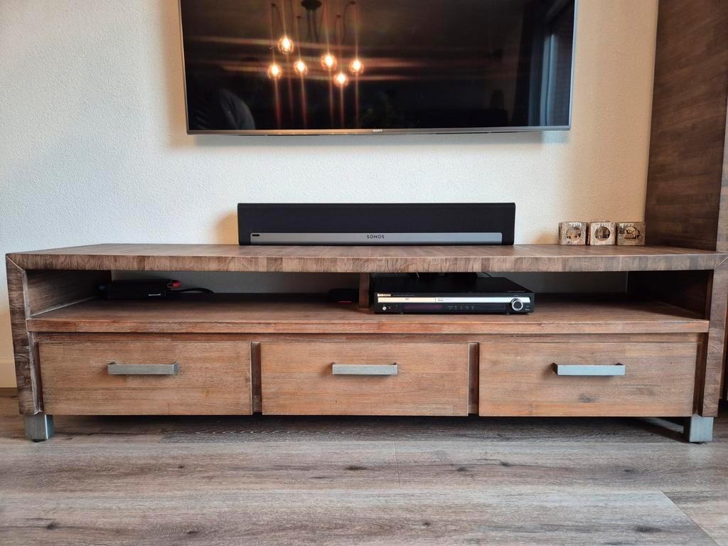 tv meubel en boekenkast Henders & Hazel