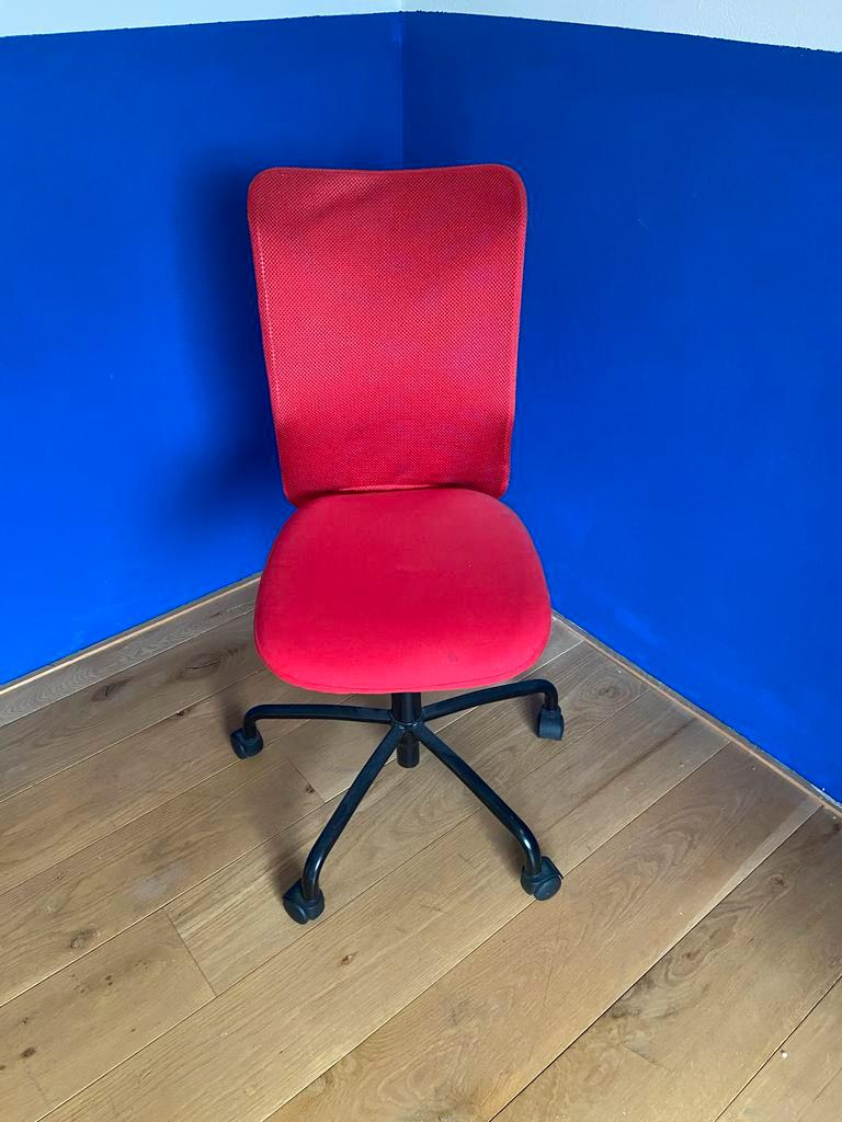 Ikea bureaustoel - wegens verhuizing