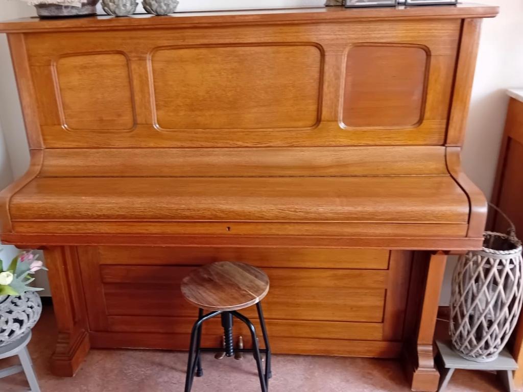 Moutrie piano